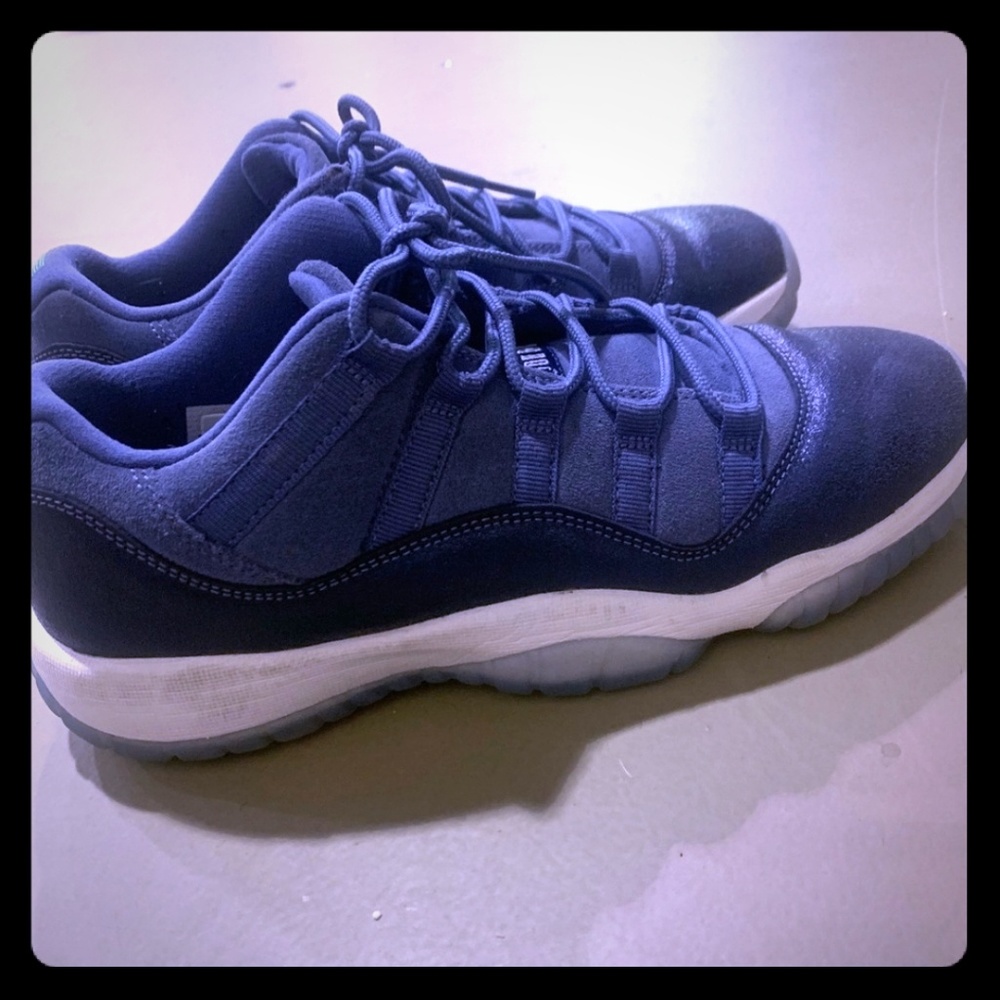 Jordan 11s